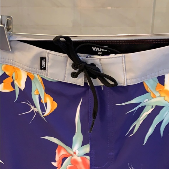NWT Van’s shorts - Picture 3 of 6